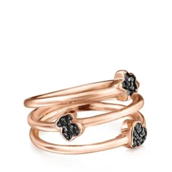Anillo con baño de oro rosa 18 kt sobre plata y espinelas motivos oso, corazón y flor Motif