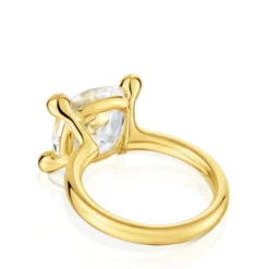 Anillo mediano con baño de oro 18 kt sobre plata y cuarzo cristal de roca Color White