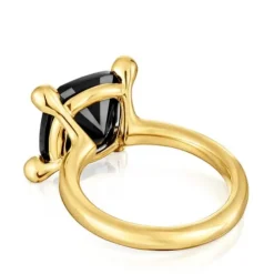 Anillo mediano con baño de oro 18 kt sobre plata y ónix Color Black