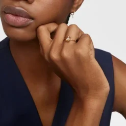 Anillo mediano oso de oro y diamantes Lligat