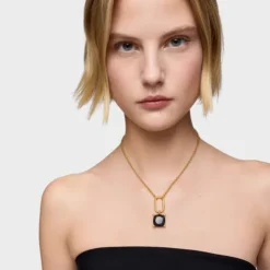 Colgante grande con baño de oro 18 kt sobre plata y ónix Color Black