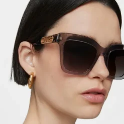 Gafas de sol grises TOUS Metal Logo