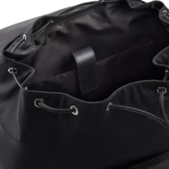 Mochila con solapa New Berlin de Nylon negro