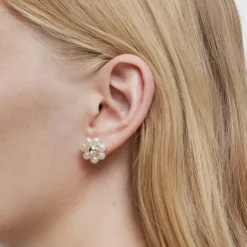 Pendientes cortos de plata flor y perlas cultivadas Sugar Party