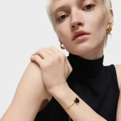 Pulsera cadena con detalles en baño de oro 18 kt sobre plata y ónix Color Black