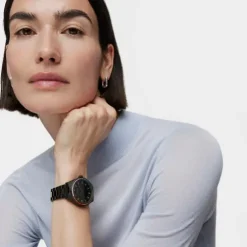 Reloj analógico con brazalete de acero IP negro T-Shine