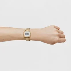Reloj digital con brazalete de acero IPG dorado D-Logo New